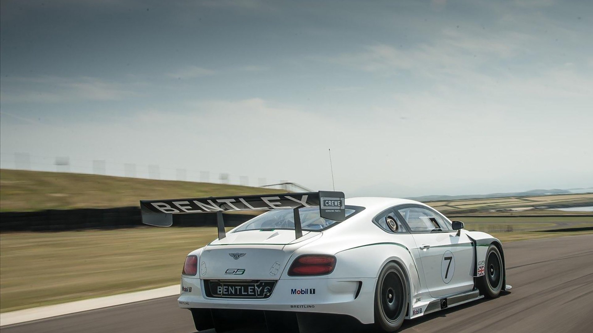 开云官网-_篮网攻势如潮，联盟领头羊_，篮网领先