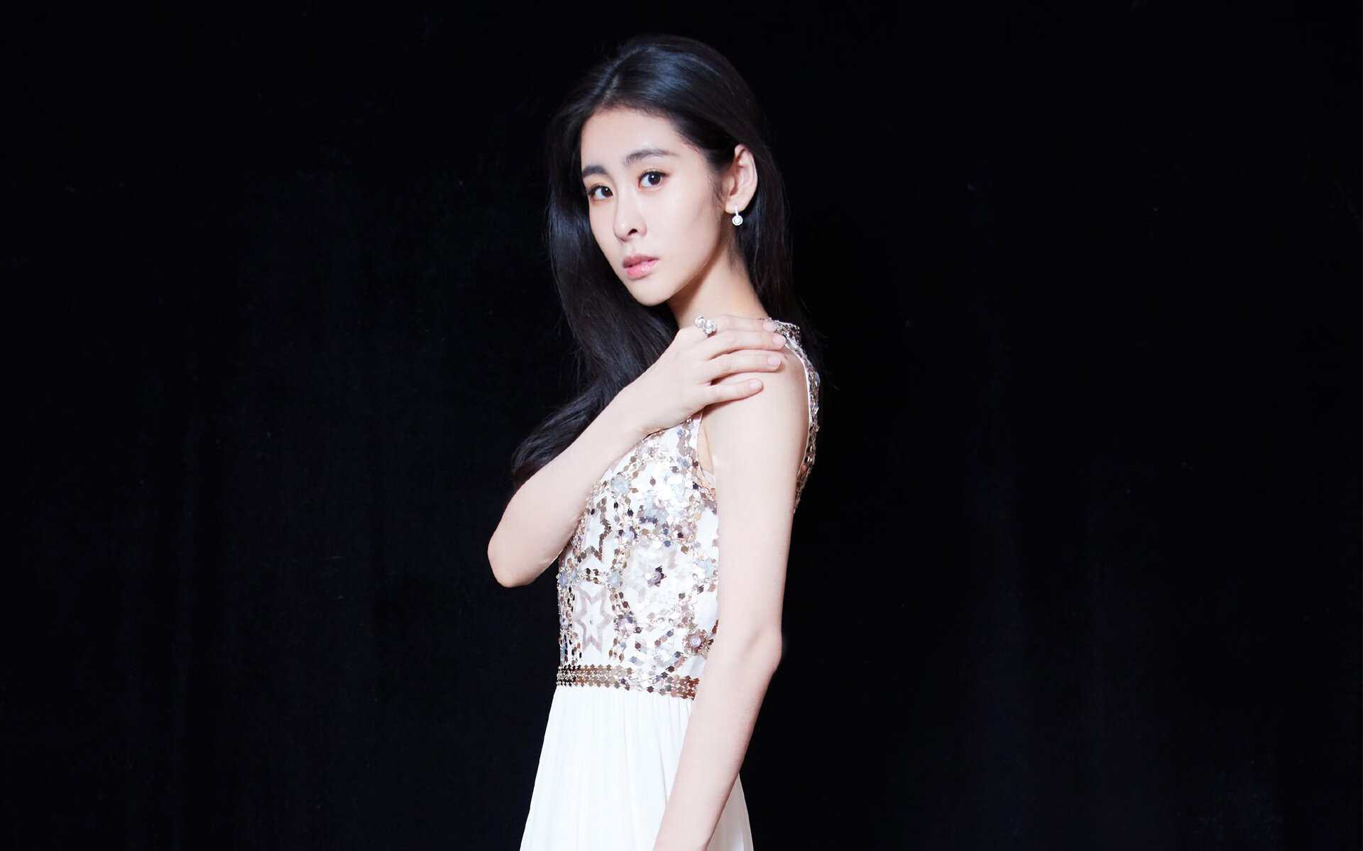 传奇巨星的“人生第二春”,退役后继续影响联盟,传奇退役选手