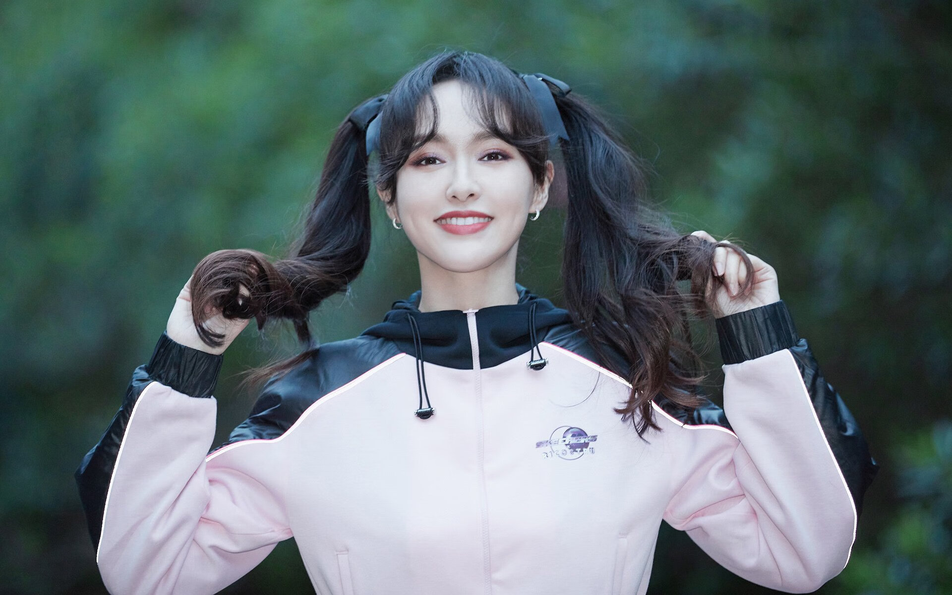 格勒鲁斯主场遭遇失利,排名位置下滑,勒内·格鲁塞