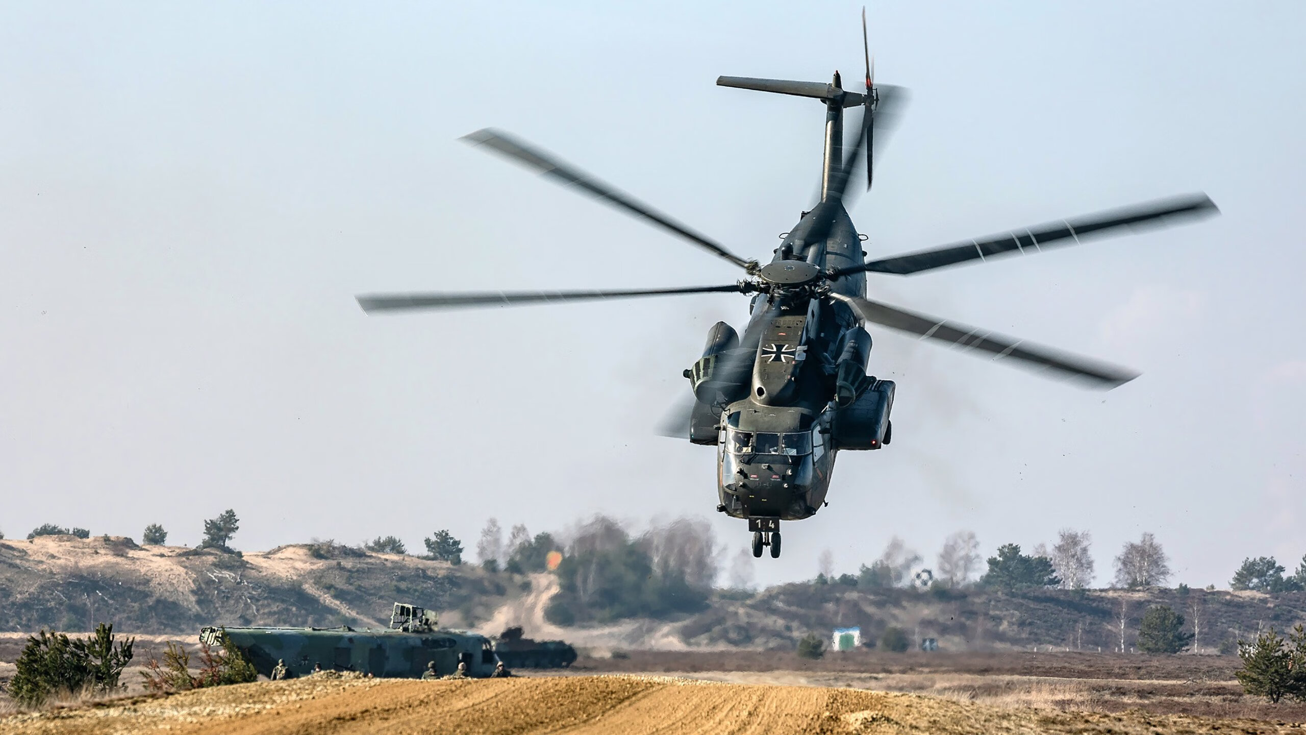 NBA联盟裁判判罚标准化体系建设,nba裁判是怎么安排的