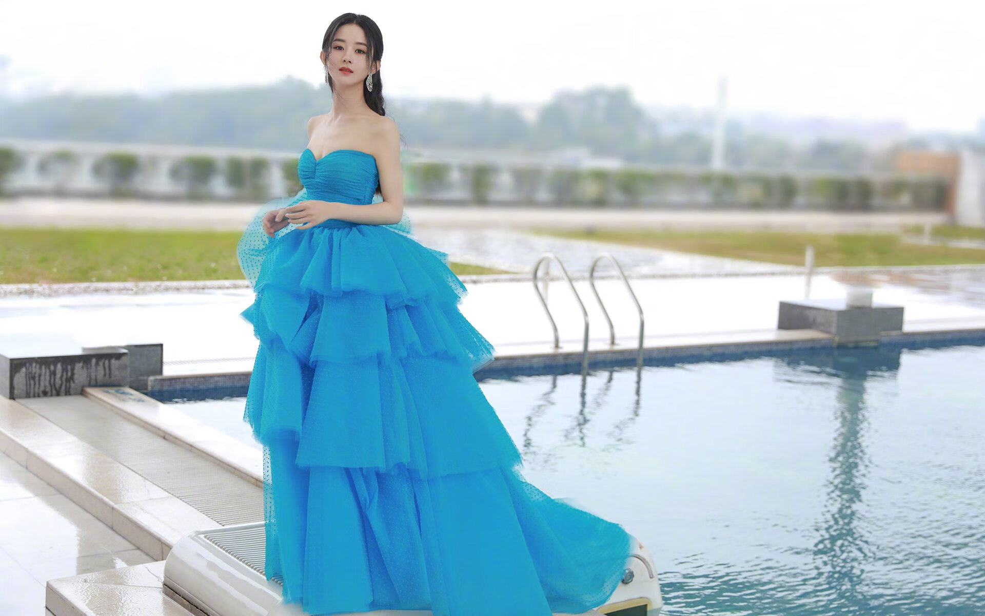 开云网站-德甲节奏快如闪电：攻守互换，场面火爆！，德甲打法