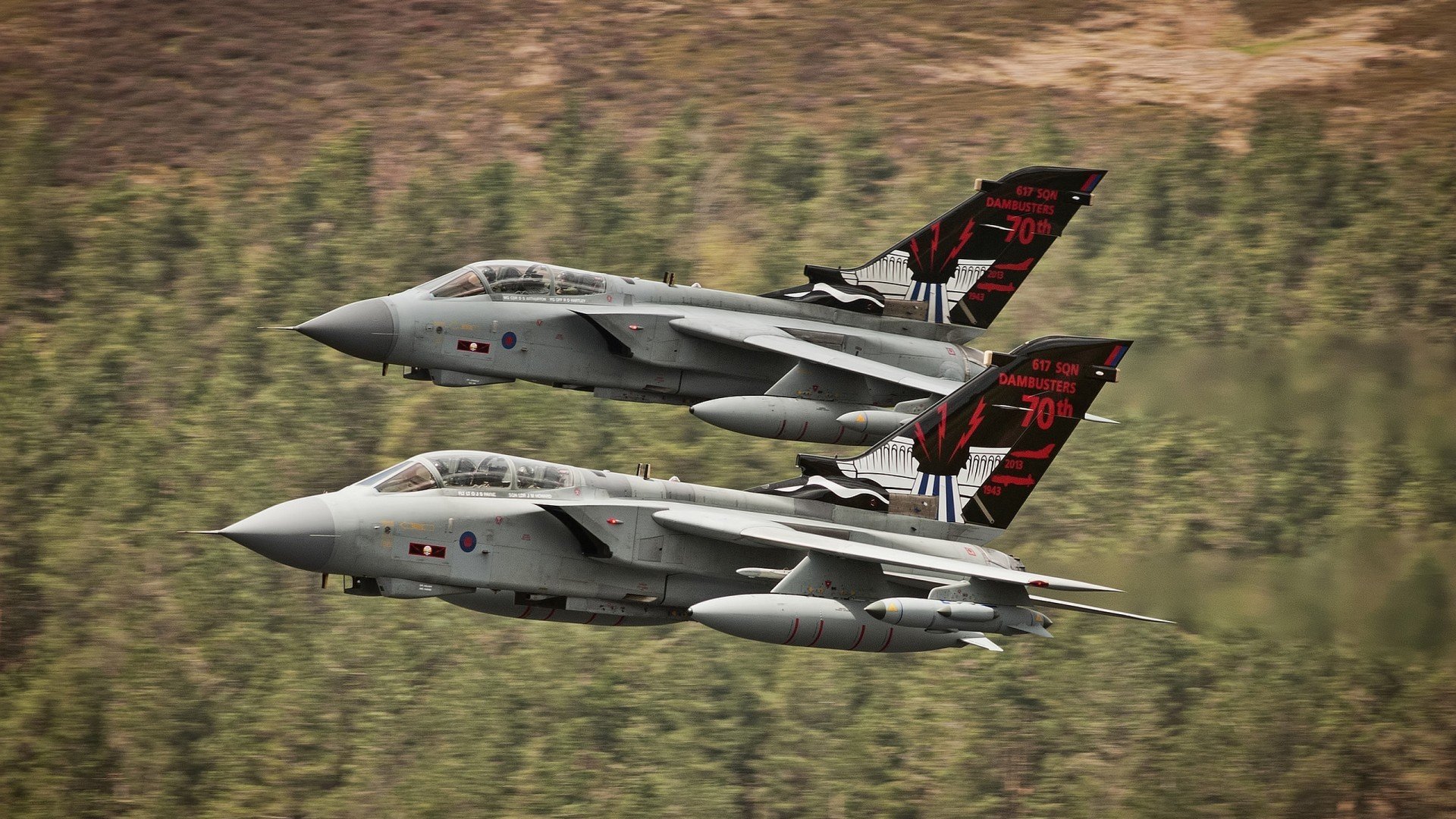 特斯·冯·迪克:南非队的中场发动机,传球精准一气呵成